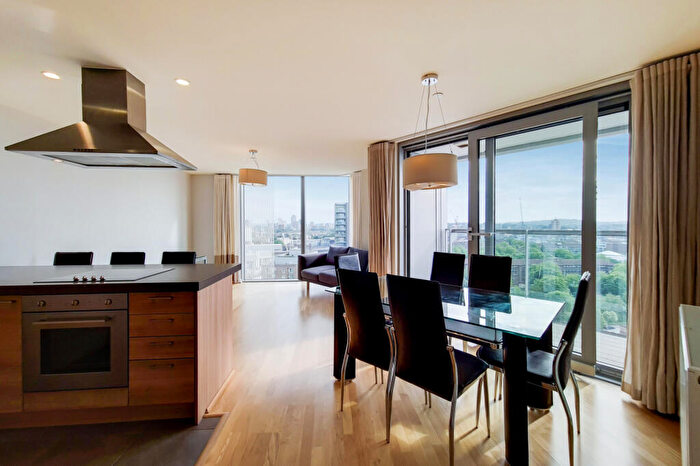 3 Bedroom Apartment To Rent In Vertex Tower, Harmony Place, Deptford, SE8