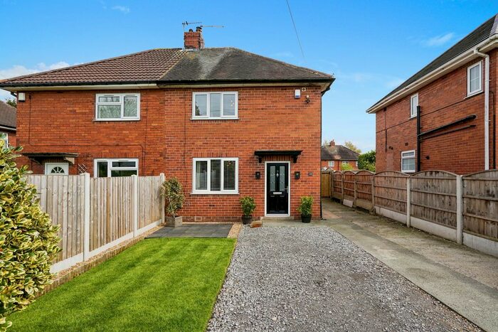 3 Bedroom Semi-Detached House To Rent In Welfare Avenue, Barwick In Elmet, Leeds, West Yorkshire, LS15