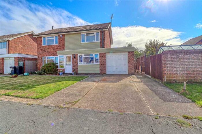 3 Bedroom Detached House For Sale In Frietuna Road, Frinton On Sea, Frinton On Sea, CO13