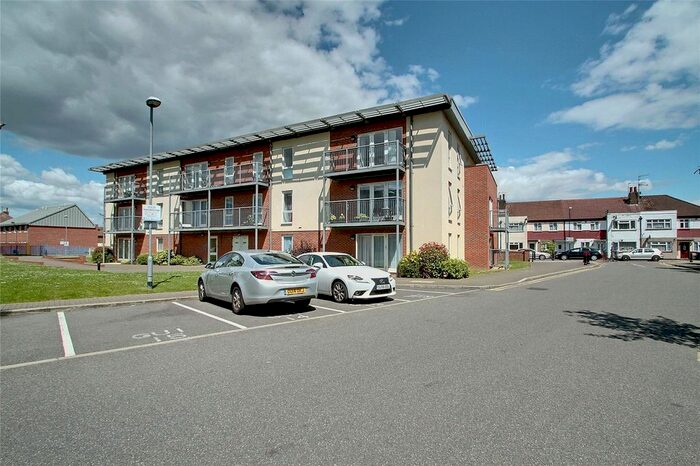 2 Bedroom Flat To Rent In Guinevere Court, King George Crescent, Wembley, HA0