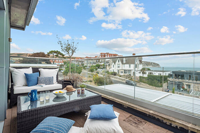 3 Bedroom Penthouse For Sale In Swanage, Dorset, BH19