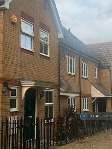 2 Bedroom Terraced House To Rent In Archbishops Crescent, Gillingham, ME7
