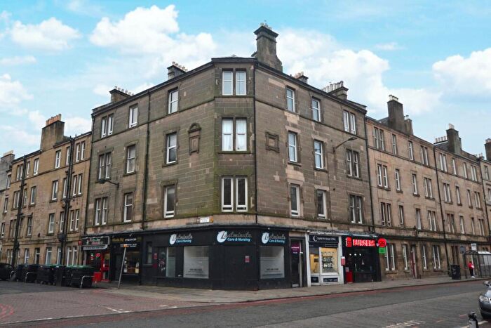 2 Bedroom Flat To Rent In Gorgie Road, Gorgie, Edinburgh, EH11