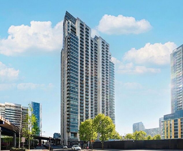 2 Bedroom Apartment For Sale In Pan Peninsula Square, Canary Wharf, E14
