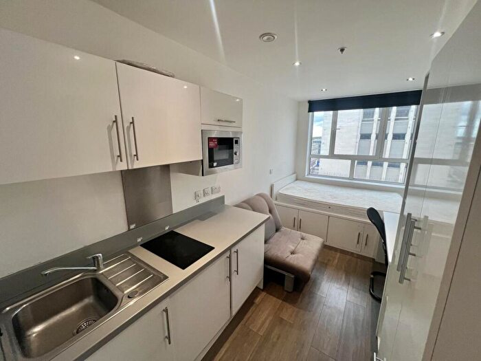 Flat To Rent In Market Place, City Centre, Sheffield, S1