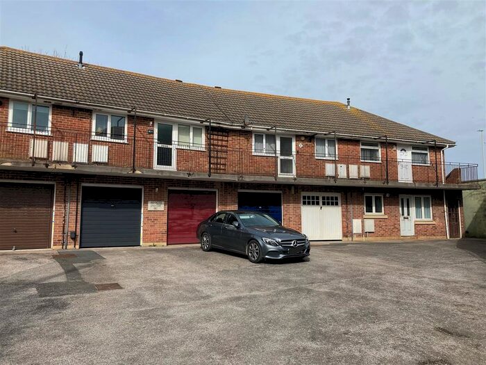 2 Bedroom Flat To Rent In Lynch Road, Weymouth, DT4