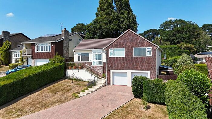 4 Bedroom Detached House For Sale In Ashmeads Way, Colehill, Wimborne, BH21