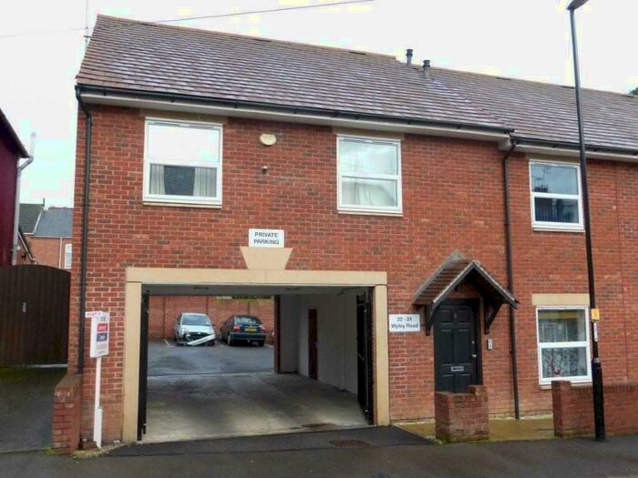 2 Bedroom Flat To Rent In Callum Court, Radford, CV6
