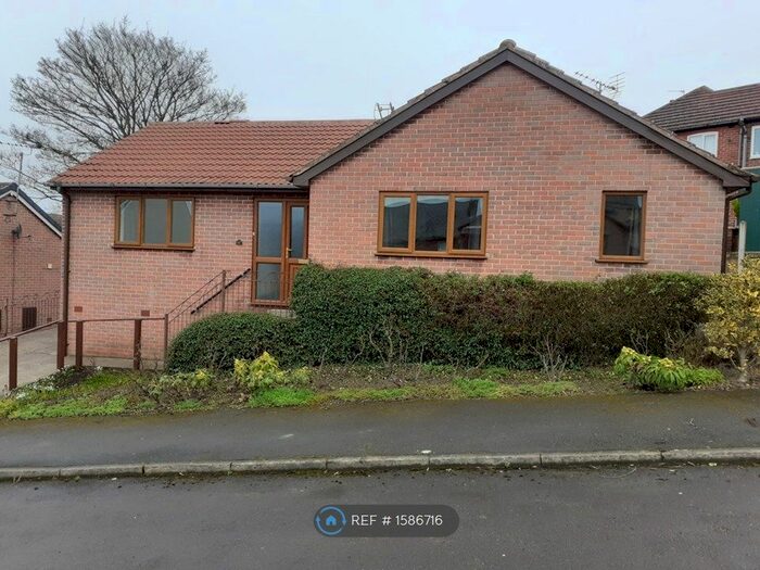 2 Bedroom Bungalow To Rent In Welby Place, Sheffield, S8