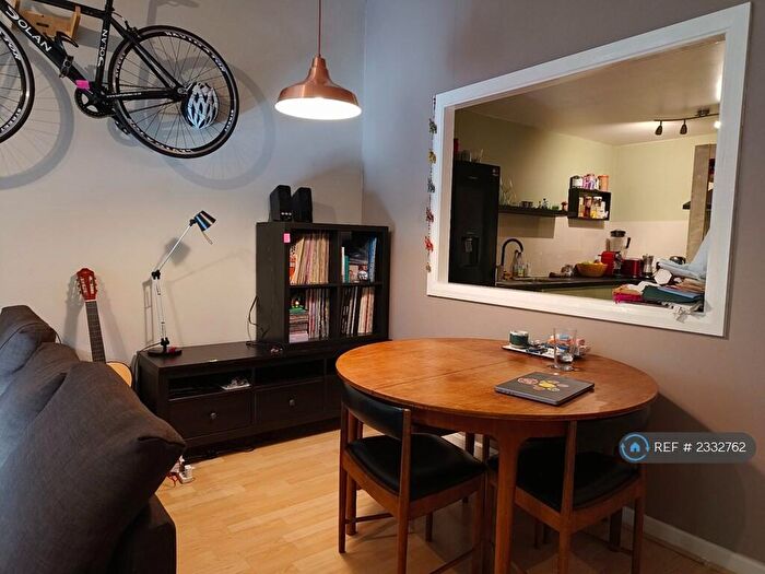 1 Bedroom Flat To Rent In Broadwalk, Birmingham, B1