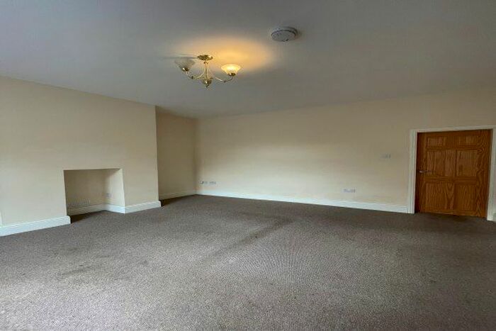 2 Bedroom Property To Rent In Haslingden, Rossendale, BB4