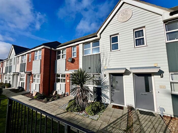 2 Bedroom Terraced House For Sale In Ivy Gardens, Hastings, TN35