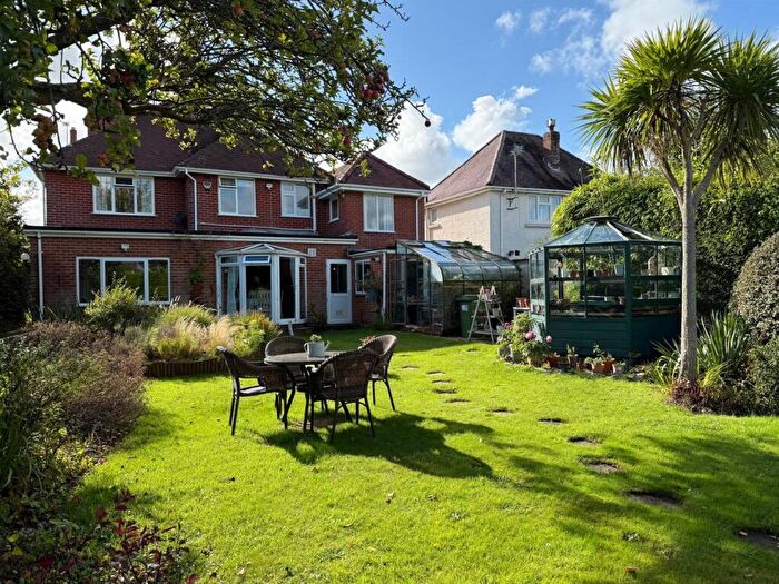 6 Bedroom Detached House For Sale In Oakley Hill, Wimborne, BH21