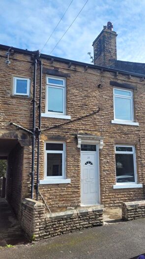 3 Bedroom Terraced House For Sale In Lilian Street, Bradford, BD4