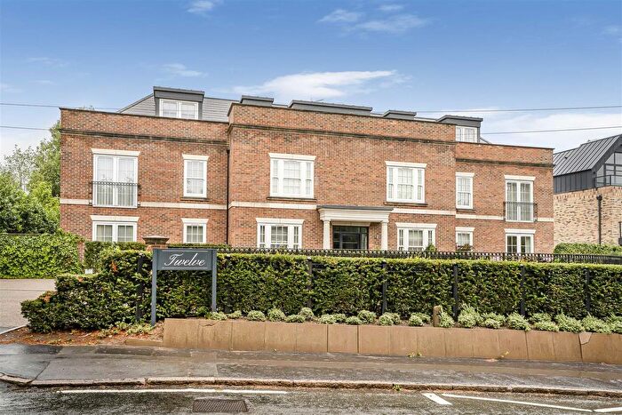 3 Bedroom Flat For Sale In Watford Road, Radlett, WD7