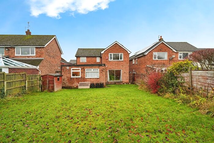4 Bedroom Detached House For Sale In Gillbent Road, Cheadle Hulme, SK8