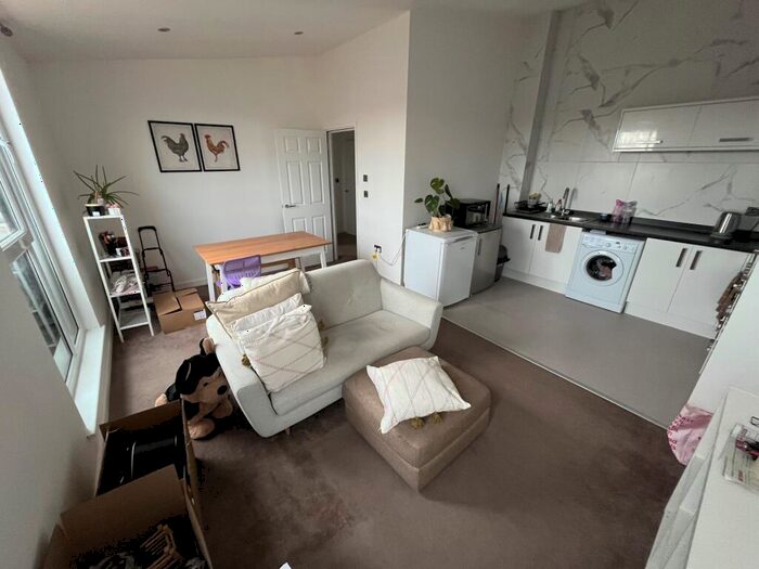 1 Bedroom Flat To Rent In Nottingham Road, Loughborough, LE11