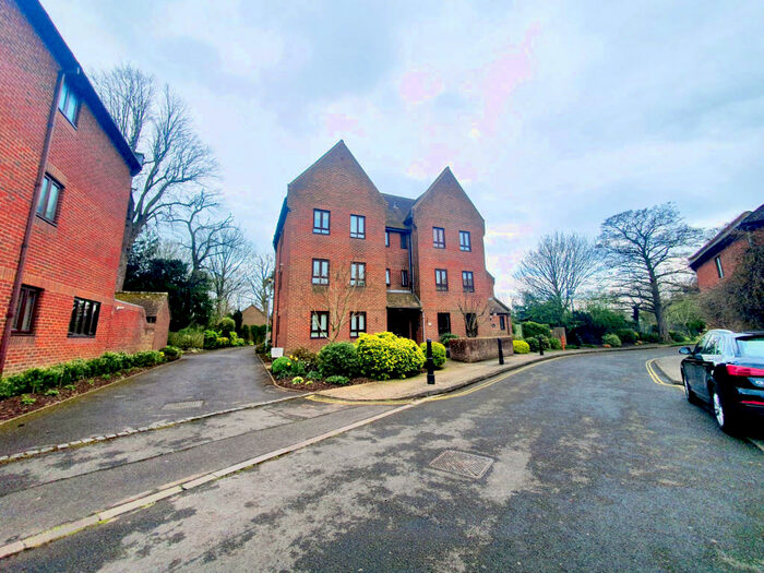 1 Bedroom Apartment To Rent In The Parchment, Havant, PO9