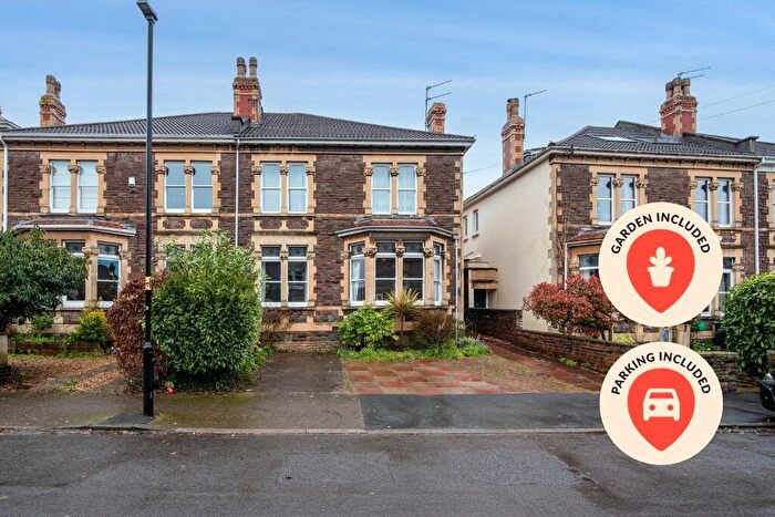 2 Bedroom Apartment To Rent In Logan Road, Bristol, Somerset, BS7