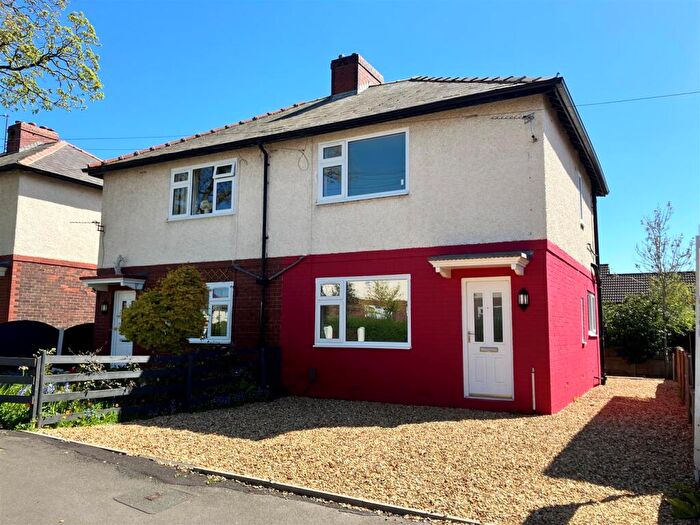 2 Bedroom Semi-Detached House For Sale In Vale Avenue, Horwich, Bolton, BL6