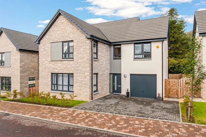 5 Bedroom Detached House For Sale In Meadowside Crescent, Pool Of Muckhart, FK14