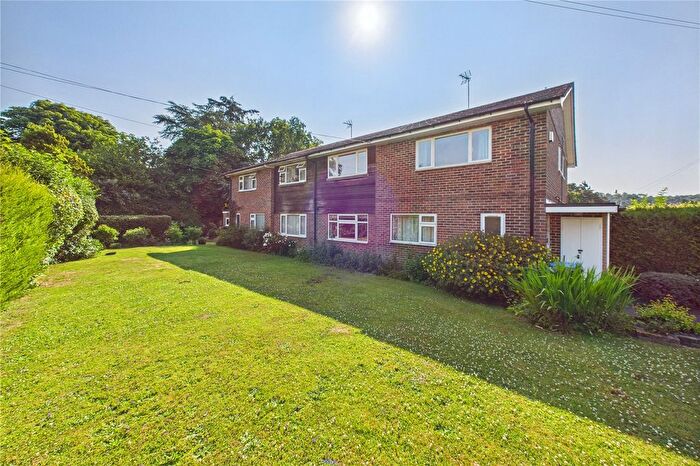 2 Bedroom Maisonette To Rent In Bluehouse Lane, Oxted, Surrey, RH8