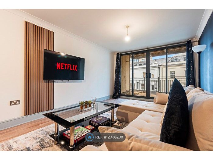 1 Bedroom Flat To Rent In Broadway Plaza, Edgbaston, Birmingham, B16