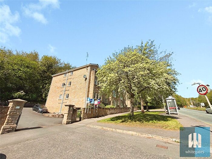 2 Bedroom Flat To Rent In Revive Court, Bradford Road, Fartown, Huddersfield, HD2