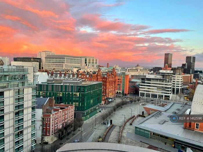 2 Bedroom Flat To Rent In Great Northern Tower, Manchester, M3