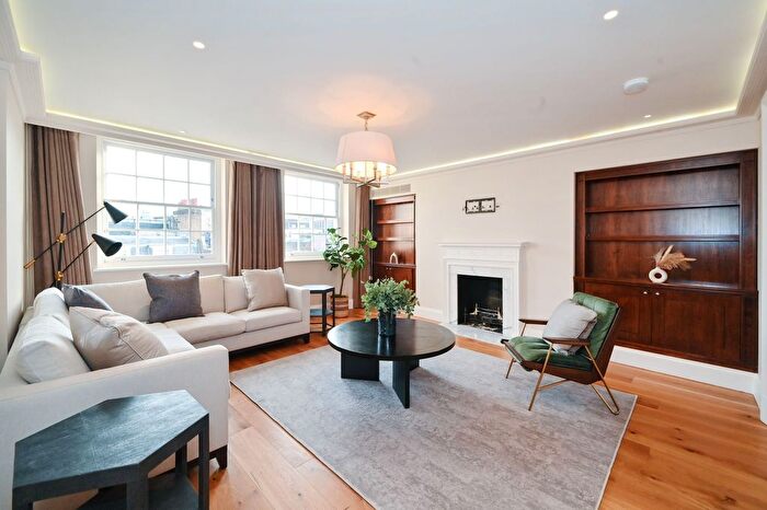 2 Bedroom Penthouse To Rent In Curzon Street, Mayfair, W1J