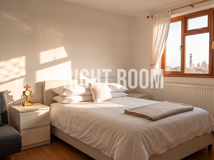 Studio To Rent In Studio Flat, Collingwood Rise, Camberley, GU15