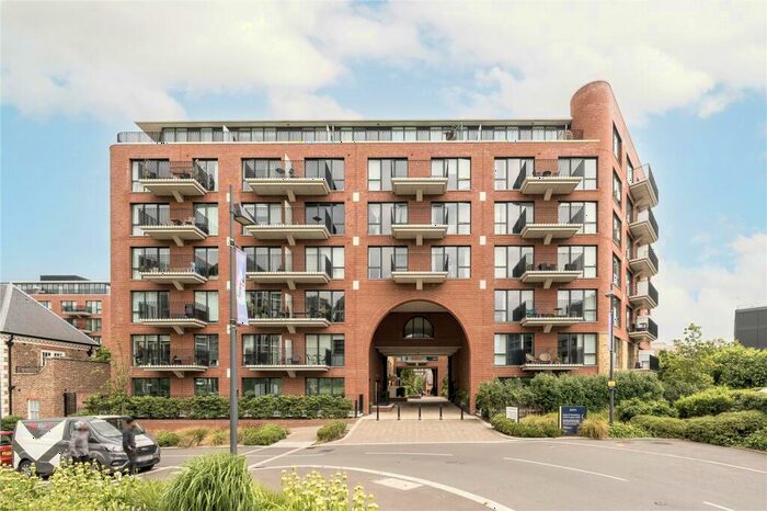 2 Bedroom Apartment To Rent In Thunderer Walk, London, SE18