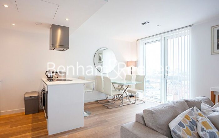 1 Bedroom Flat To Rent In Avantgarde Tower, Shoreditch, E1