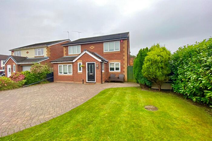 4 Bedroom Detached House For Sale In Chestnut Drive, Holmes Chapel, CW4
