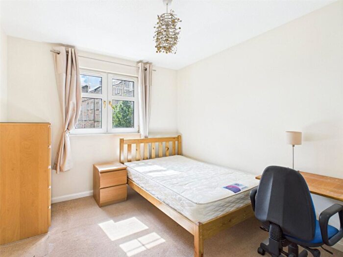 3 Bedroom Apartment To Rent In Duff Street, Dalry, Edinburgh, EH11