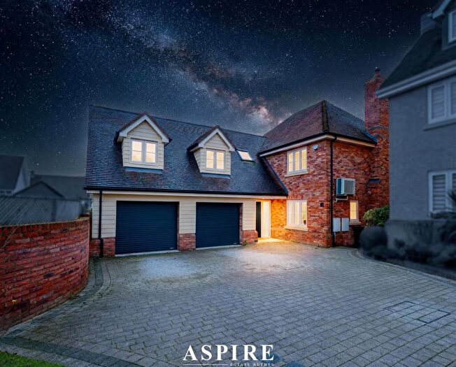 4 Bedroom Detached House For Sale In Marketing Video Inside - Solby Wood View, Benfleet, SS7