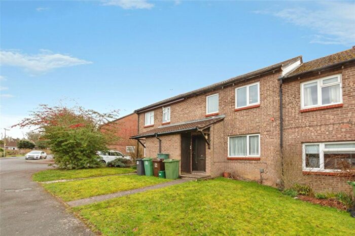 1 Bedroom Flat To Rent In Hogarth Close, Basingstoke, Hampshire, RG21