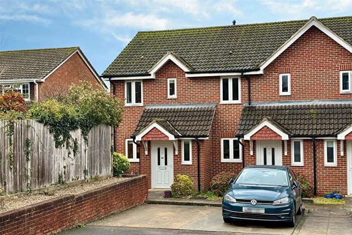 2 Bedroom End Terrace House For Sale In Teale Close, Godalming, GU7