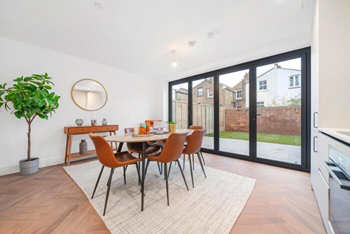 5 Bedroom House For Sale In Railton Road, SE24