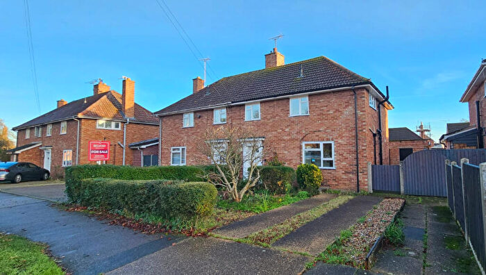 3 Bedroom Semi-Detached House For Sale In Severn Road, Bury St. Edmunds, Suffolk, IP32