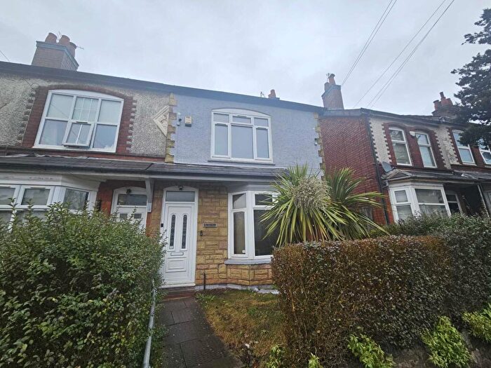 3 Bedroom End Of Terrace House For Sale In Fordhouse Lane, Stirchley, B30