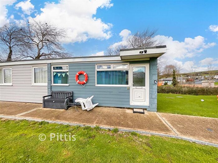 2 Bedroom Park Home For Sale In Yaverland Road, Sandown, Isle Of Wight, PO36