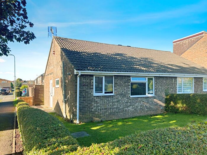 2 Bedroom Semi-detached Bungalow For Sale In Rowan Drive, Bulwark, Chepstow, NP16