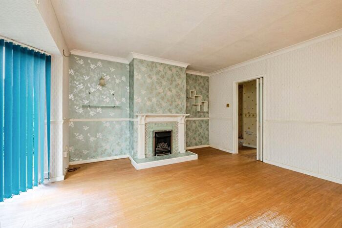 2 Bedroom Semi-Detached Bungalow For Sale In Lincoln Road, Branston, Lincoln, LN4