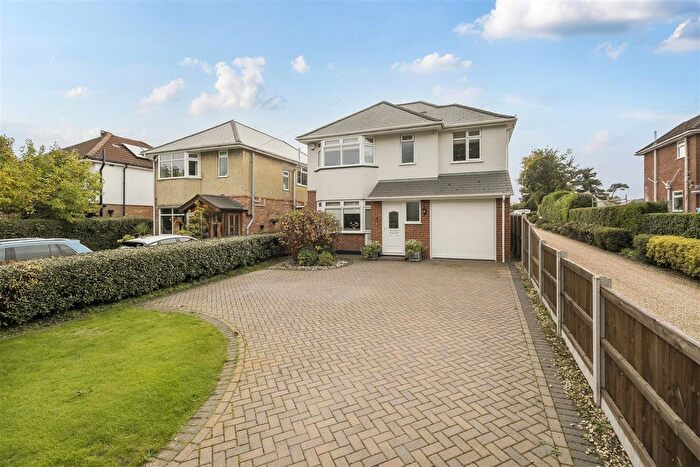 4 Bedroom Property For Sale In Merley Lane, Wimborne, BH21