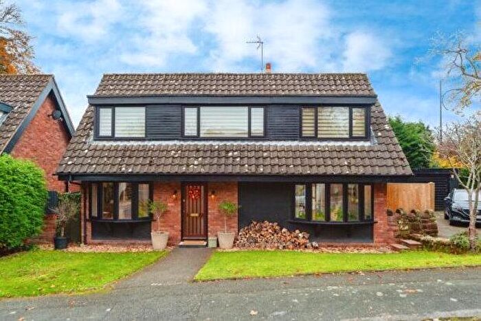 4 Bedroom Property To Rent In Lansdowne Grove, Chester, CH4