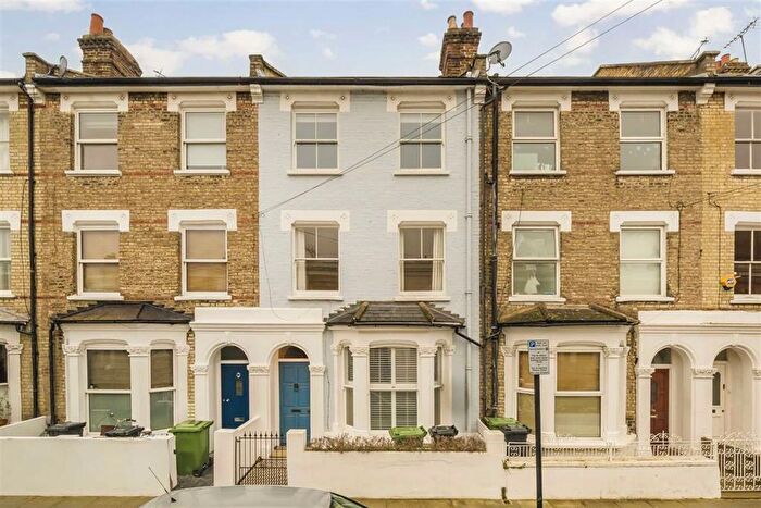 5 Bedroom Terraced House For Sale In Westville Road, Shepherd's Bush, W12