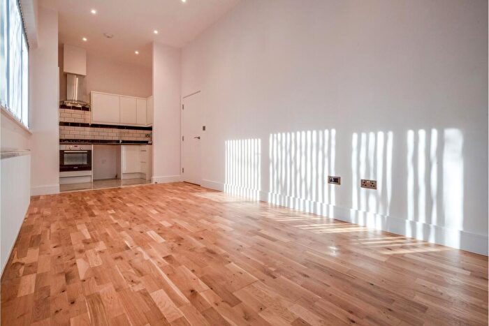 1 Bedroom Flat To Rent In Harvest Crescent, Fleet, Hampshire, GU51