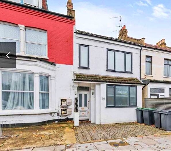 2 Bedroom Flat To Rent In Archway Road, London, N6