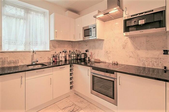 1 Bedroom Flat To Rent In Kings Road, Chelsea, London, SW10